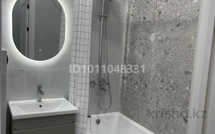 2-комнатная квартира · 45 м² · 5/12 этаж, Туран 52/4 за 350 000 ₸ в Астане, Есильский р-н — фото 2