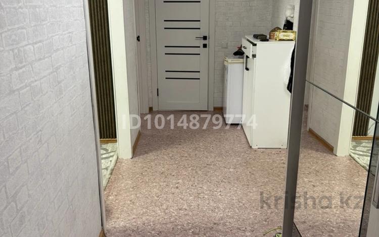 2-комнатная квартира · 58.4 м² · 4/9 этаж, Карагайлы 31 — Возле Акшын маркет за 23.5 млн ₸ в Семее, Красный Кордон — фото 2