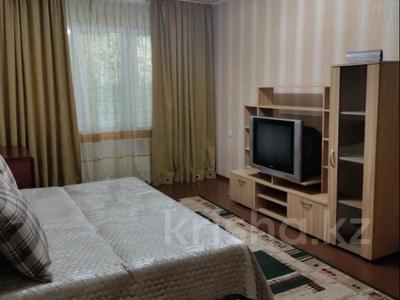 2-комнатная квартира, 46 м², 2/5 этаж помесячно, 1-й Микрорайон 15 за 210 000 〒 в Алматы