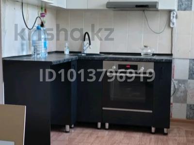 4-бөлмелі пәтер · 62 м² · 2/5 қабат, Кеншылер 13 — Базар Нарык, магазины Сказка, Богатырский, бағасы: 16 млн ₸ в Экибастузе