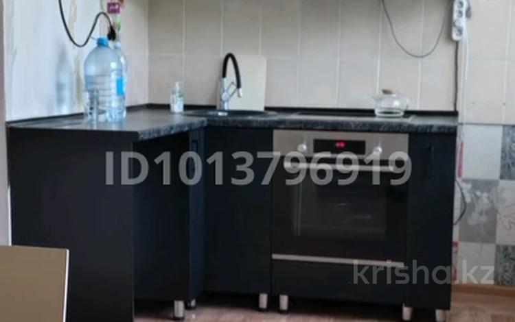 4-бөлмелі пәтер · 62 м² · 2/5 қабат, Кеншылер 13 — Базар Нарык, магазины Сказка, Богатырский, бағасы: 16 млн ₸ в Экибастузе — фото 2