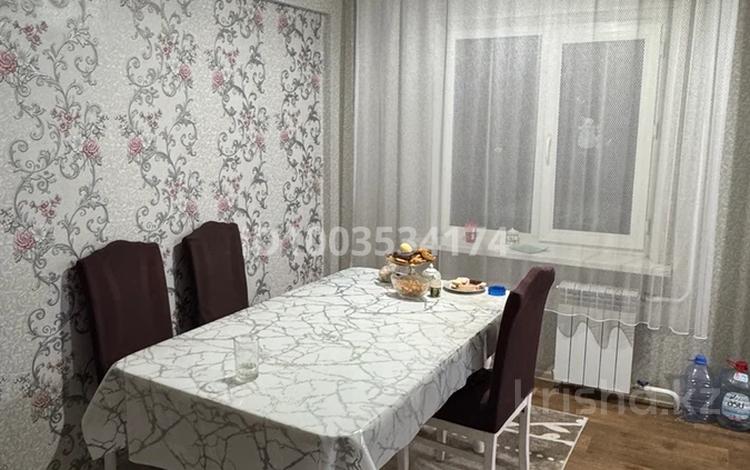 3-бөлмелі пәтер · 68 м² · 2/5 қабат, Қанипа Бітібаева 6 — 45 гастроном, бағасы: 250 000 〒 в Усть-Каменогорске — фото 2