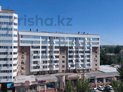 2-комнатная квартира · 57 м² · 8/9 этаж, Таукехана 33/1 — Дулати уг Такехана за 22.5 млн ₸ в Шымкенте