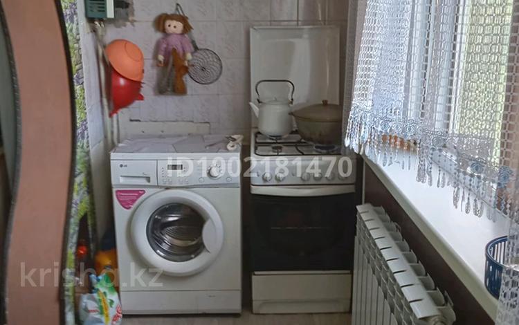 3-комнатная квартира · 60 м² · 5/5 этаж, 17-й микрорайон, 17-й микрорайон 2 — Еримбетова за 28.5 млн ₸ в Шымкенте, Аль-Фарабийский р-н — фото 2