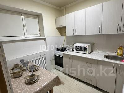 2-комнатная квартира · 50 м² · 1/9 этаж, 14-й мкр 32 за 15 000 ₸ в Актау