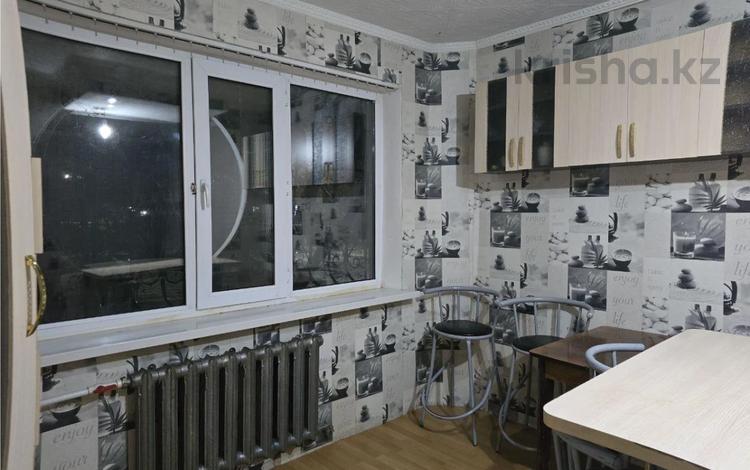2-комнатная квартира · 47.8 м² · 1/5 этаж, пр. Республики 55/2 за 6.5 млн ₸ в Темиртау — фото 8