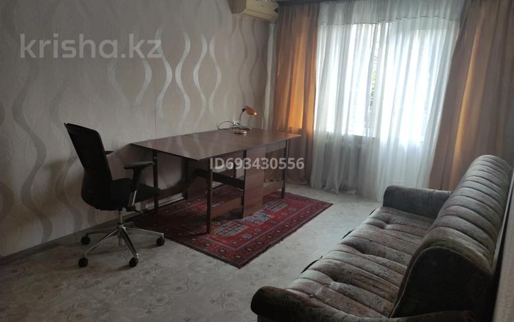 1-комнатная квартира, 33 м², 5/5 этаж посуточно, Макатаева за 11 000 〒 в Алматы — фото 4
