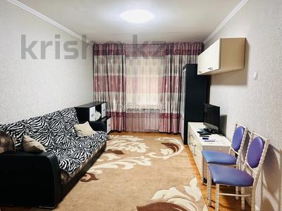 2-комнатная квартира, 45 м², 1/4 этаж помесячно, Казыбек би 183 — Казыбек би - Чокина за 280 000 〒 в Алматы, Алмалинский р-н