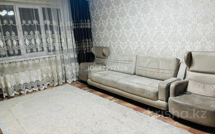 3-комнатная квартира · 65 м² · 2/5 этаж, Водник 2 мкр — За мечитом за 200 000 ₸ в Боралдае (Бурундай), мкр Водник-2 — фото 2