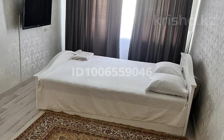 1-бөлмелі пәтер · 30 м² · 2/5 қабат, мкр Центральный, Азаттык 46а, бағасы: 2 000 ₸ в Атырау — фото 2
