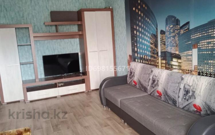 1-комнатная квартира, 35 м², 4 этаж помесячно, Чокина 107