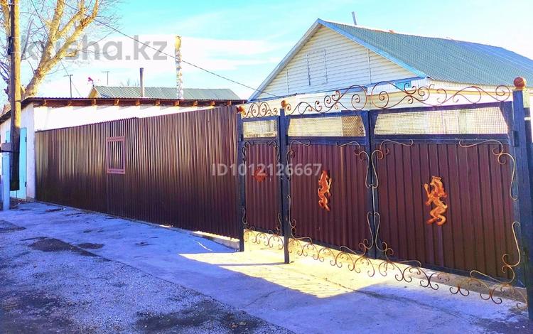 Отдельный дом · 4 комнаты · 100 м² · 10 сот., ул. Энгельса 3 за 19 млн ₸ в Сарани — фото 2