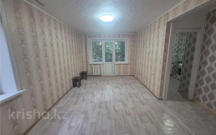 1-комнатная квартира · 31 м² · 3/5 этаж, Майкудук, 13й микрорайон за 7.5 млн ₸ в Караганде, Алихана Бокейханова р-н — фото 2