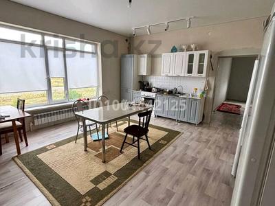 Отдельный дом · 4 комнаты · 180 м² · 8 сот., мкр 12, ЖМ Жана Турмыс — ЖМ Жанатурмыс Богословская страсса за ~ 25.5 млн 〒 в Актобе