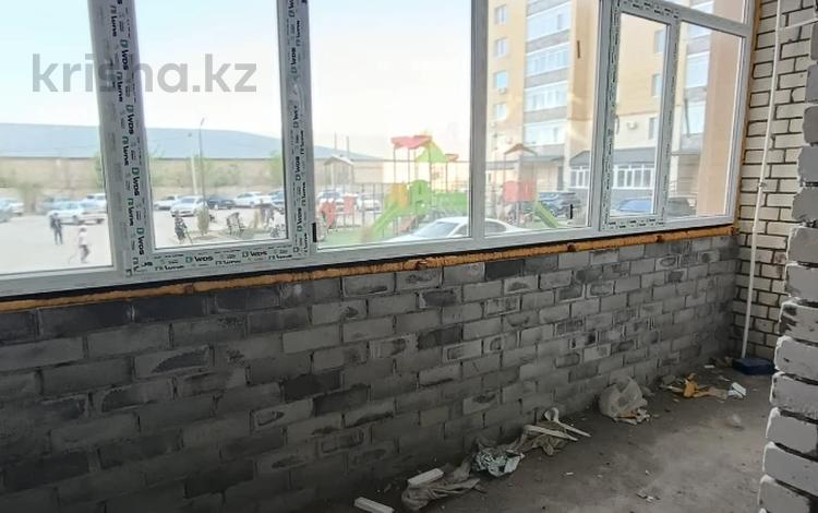 2-бөлмелі пәтер · 80.8 м² · 1/9 қабат, Оракбаева, бағасы: 28 млн ₸ в Уральске — фото 2