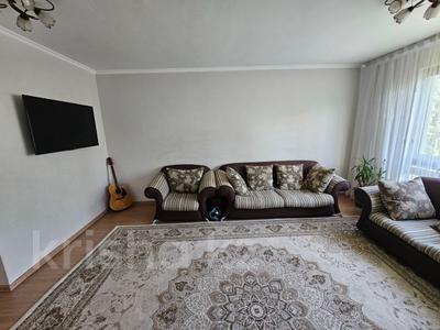 2-комнатная квартира · 65 м² · 3/9 этаж, мкр Аккент, Мкр. Аккент 20 — Дом находиться возле школы 181 за 35.8 млн ₸ в Алматы, Алатауский р-н