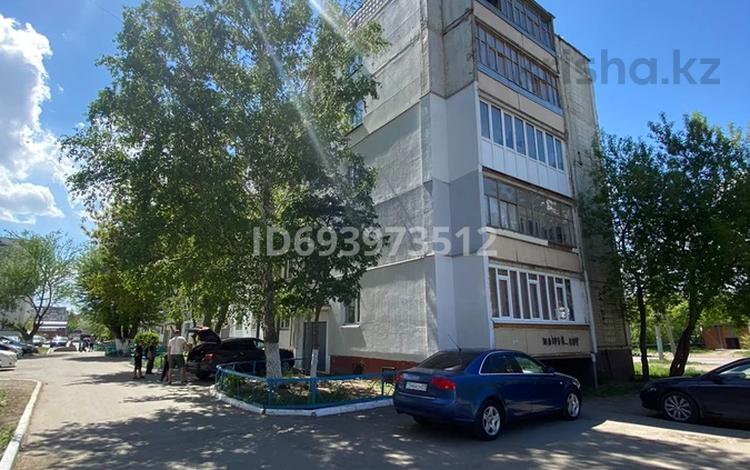 2-комнатная квартира, 51 м², 1/5 этаж, Васильковский микрорайон 7 за 12.7 млн 〒 в Кокшетау — фото 2