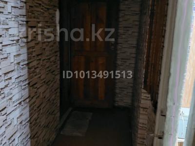 2-бөлмелі пәтер · 43 м² · 5/5 қабат, Анаркулова 1 — Алашахана, бағасы: 13 млн ₸ в Жезказгане