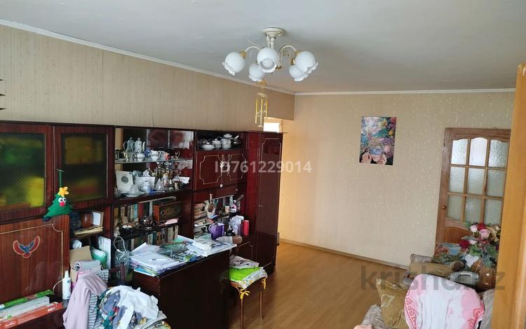 3-комнатная квартира · 60 м² · 4/4 этаж, мкр №11 — Шаляпина, Щепеткова за 40 млн ₸ в Алматы, Ауэзовский р-н — фото 2
