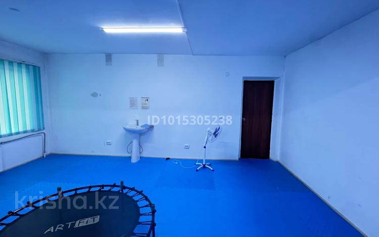 Еркін · 40 м², бағасы: 150 000 ₸ в Усть-Каменогорске — фото 2
