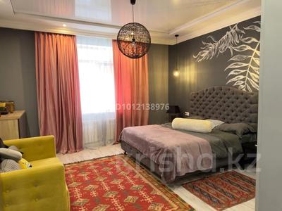 3-комнатная квартира · 140 м² · 1/4 этаж, Иляева 113/4 — Акпан батыра за 65 млн 〒 в Шымкенте, Аль-Фарабийский р-н