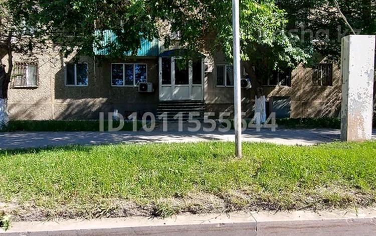 3-комнатная квартира · 58 м² · 1/4 этаж, мкр Центральный, Азаттык 60 — напротив ТЦ Агила за 21 млн ₸ в Атырау — фото 2