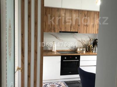 2-комнатная квартира, 68 м², 7/7 этаж помесячно, Райымбек батыра 169 за 250 000 〒 в 