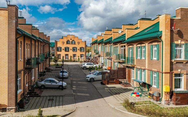 Отдельный дом · 5 комнат · 152 м² · 1 сот., Кронбург 1 за 150 млн 〒 в Москва — фото 3