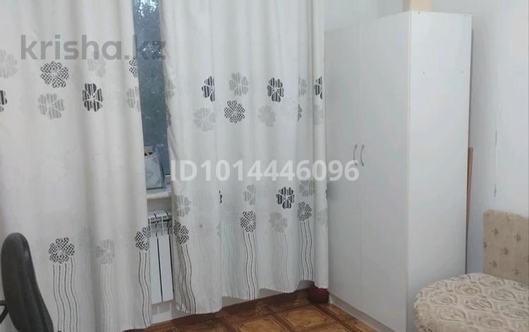 3-комнатная квартира · 70 м² · 2/4 этаж, мкр №9 29 за 300 000 ₸ в Алматы, Ауэзовский р-н — фото 2