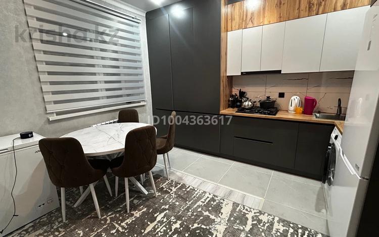 1-бөлмелі пәтер · 45.3 м² · 5/5 қабат, Алтын орда ш/а., Мкр. Батыс-2, №339/2 — улица Газиза Жубанова, бағасы: 16 млн ₸ в Актобе, мкр. Алтын орда — фото 2