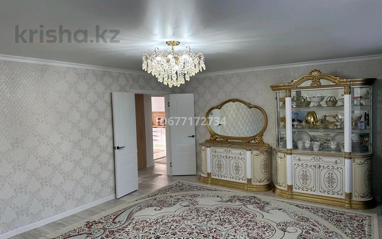 3-комнатная квартира · 85 м² · 2/3 этаж, Старый город, Билге каган 53 за 27 млн ₸ в Актобе — фото 17