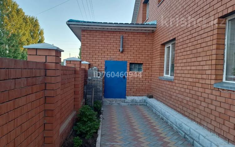 Отдельный дом · 5 комнат · 220 м² · 7 сот., Ешбаева 23 — Возле 50 школы за 70 млн ₸ в Актобе, жилой массив Заречный-1 — фото 2