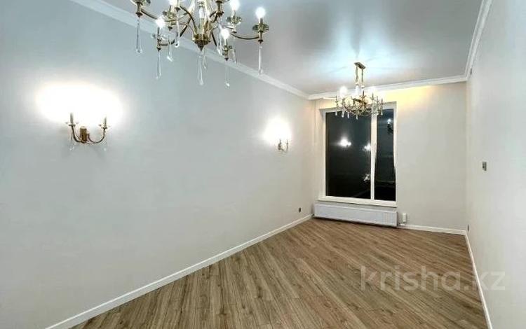 2-комнатная квартира · 62 м² · 11/12 этаж, Чингиз Айтматов — СРОЧНАЯ ПРОДАЖА!!! за 43 млн ₸ в Астане, Сарыарка р-н — фото 2