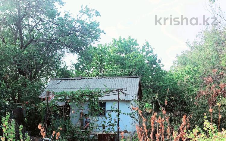 Дача · 2 комнаты · 18 м² · 10 сот., Садовая 12 — Дача Бозарык за 8 млн 〒 в Шымкенте, Аль-Фарабийский р-н — фото 2