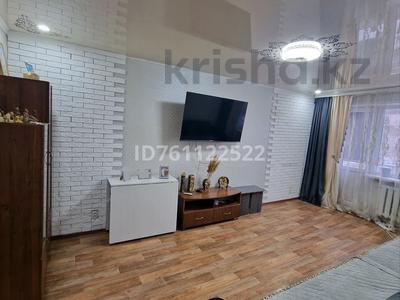 2-комнатная квартира · 44 м² · 4/5 этаж, Майкудук, Майкудук, 13й микрорайон за 15 млн 〒 в Караганде, Алихана Бокейханова р-н