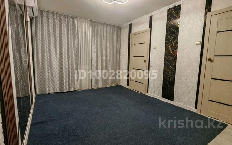 3-бөлмелі пәтер · 50 м² · 2/5 қабат, Абулхаирхана 47 А — БСМП, Мед/академия, клиника Айгерим, Нурдаулет, бағасы: 12 000 ₸ в Актобе — фото 2