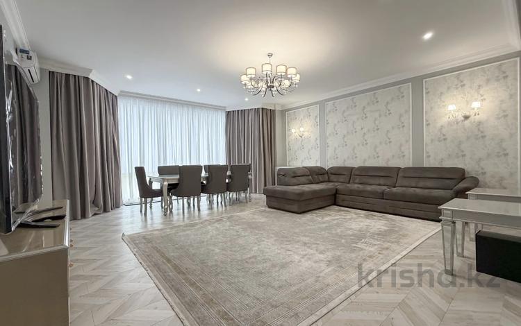 4-комнатная квартира · 207 м² · 3/13 этаж, Шевченко 78 — Желтоксан за 1.8 млн 〒 в Алматы, Алмалинский р-н — фото 35