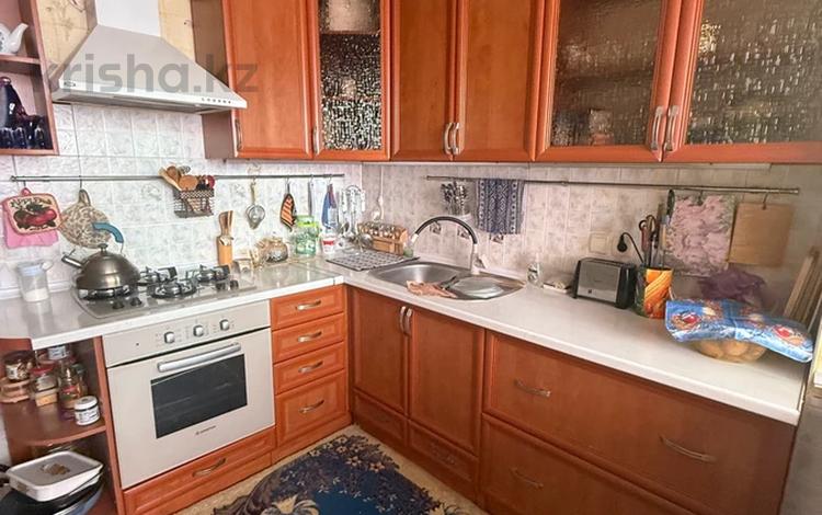 3-комнатная квартира · 75 м² · 8/8 этаж, мкр Тастак-3, Розыбакиева 45 — Дуйсенова за 64 млн ₸ в Алматы, Алмалинский р-н — фото 2