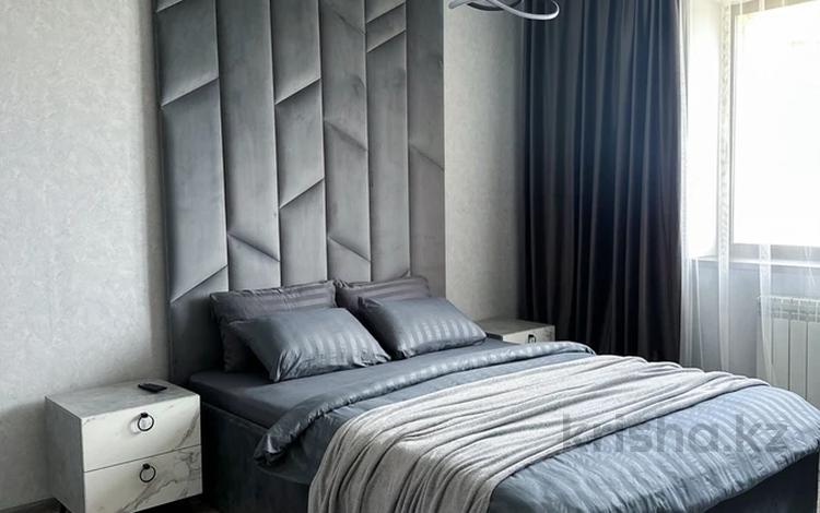 1-комнатная квартира · 55 м² · 8/10 этаж, мкр 5, Тлепбергенова 80 за 16 990 〒 в Актобе — фото 2