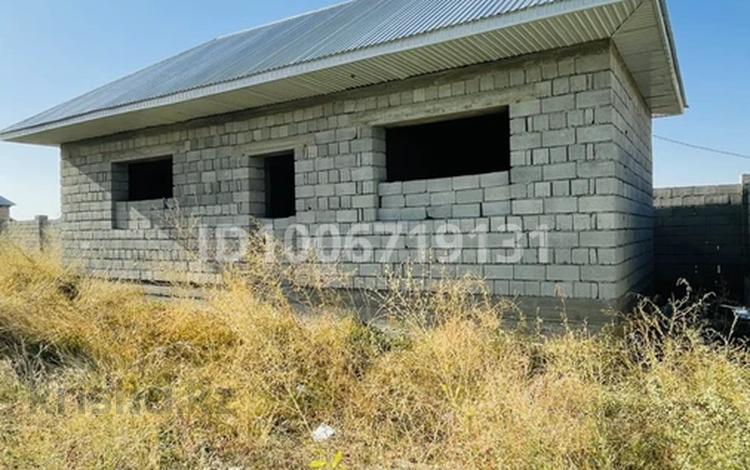 Отдельный дом · 3 комнаты · 44.5 м² · 10 сот., мкр Бектобе, Арка Поворот Аэропорт АРКА ПОВОРОТ АЭРОПОРТ — Бектобе, Поворот, Арка, аэропорт за 17 млн 〒 в Таразе — фото 2