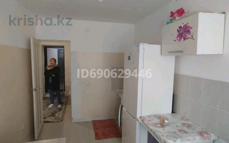 1-бөлмелі пәтер · 40 м² · 8/9 қабат, мкр Береке 21, бағасы: 11.5 млн ₸ в Атырау — фото 2