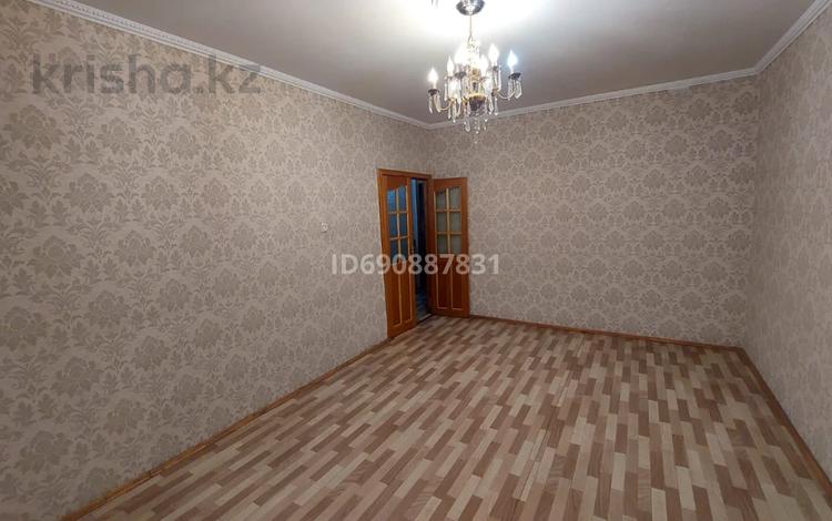 3-бөлмелі пәтер, 63.5 м², 1/5 қабат, Айтеке би 30, бағасы: 25 млн 〒 в Таразе — фото 38