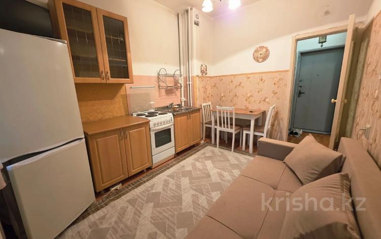 1-бөлмелі пәтер · 35 м² · 2/5 қабат, Айнабұлақ-3 ш/а., бағасы: 25.7 млн ₸ в Алматы, Жетысуский р-н — фото 3