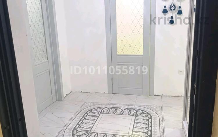 2-бөлмелі пәтер · 56 м² · 6/9 қабат, Микрорайон имени Есет батыра 12, бағасы: 17 млн ₸ в Актобе — фото 2
