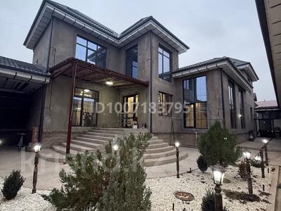 Отдельный дом · 7 комнат · 250 м² · 16 сот., мкр Акниет — Рядом Алаш базар за 380 млн 〒 в Шымкенте, Абайский р-н