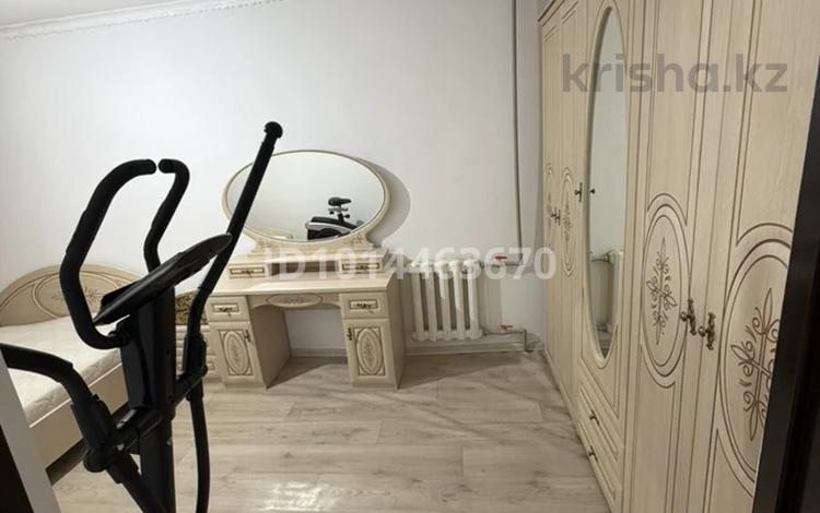 2-комнатная квартира · 50 м² · 2/5 этаж, 4мкр 2дом за 250 000 ₸ в Жанатасе — фото 2
