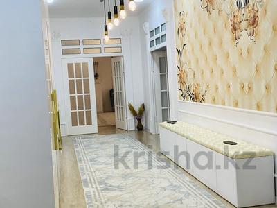 4-бөлмелі пәтер · 300 м² · 5/7 қабат, 16-й мкр 60, бағасы: 85 млн ₸ в Актау