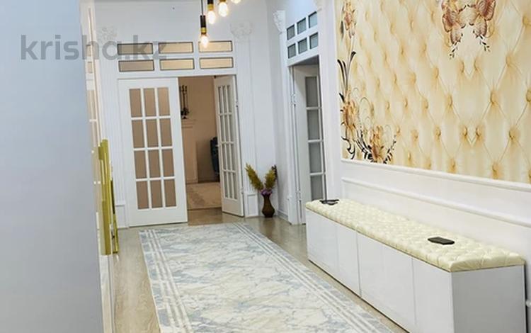 4-бөлмелі пәтер · 300 м² · 5/7 қабат, 16-й мкр 60, бағасы: 85 млн ₸ в Актау — фото 2