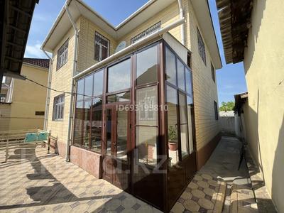 Жеке үй · 6 бөлме · 216 м² · 5 жүзд., Туркістан 213/2 — Ориентир Туркестанская-Аймауытова қиылысына жақын, бағасы: 110 млн ₸ в Шымкенте, Аль-Фарабийский р-н