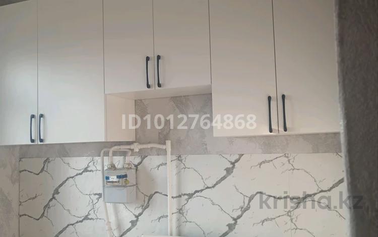 2-бөлмелі пәтер · 48 м² · 5/5 қабат, мкр Самал 7, бағасы: ~ 11 млн ₸ в Таразе — фото 2
